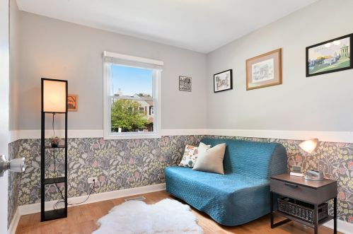 1328 Creighton Ave, Naperville IL 60565-2901 exterior