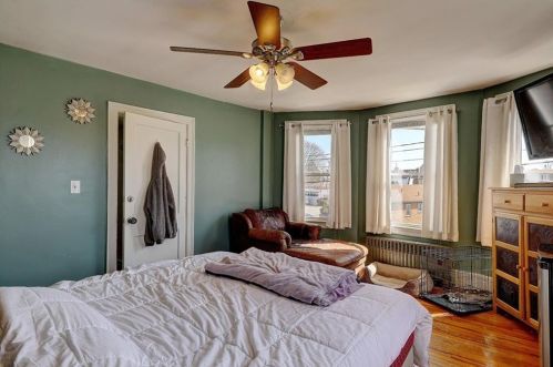 141 Farm St, Woonsocket RI 02895-1107 exterior