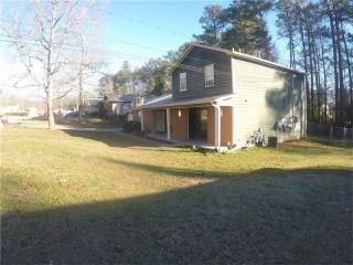 5842 Summerglen Ln, Atlanta GA  30349-5266 exterior