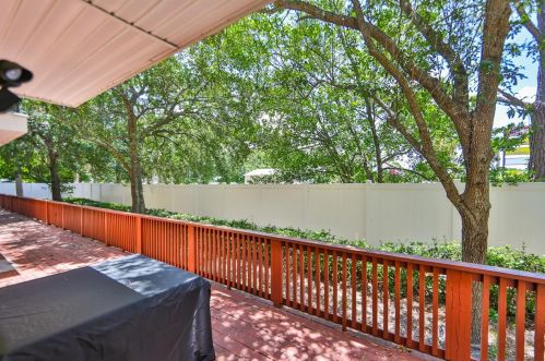 3334 Las Campos Pl, Tampa FL  33611-2967 exterior