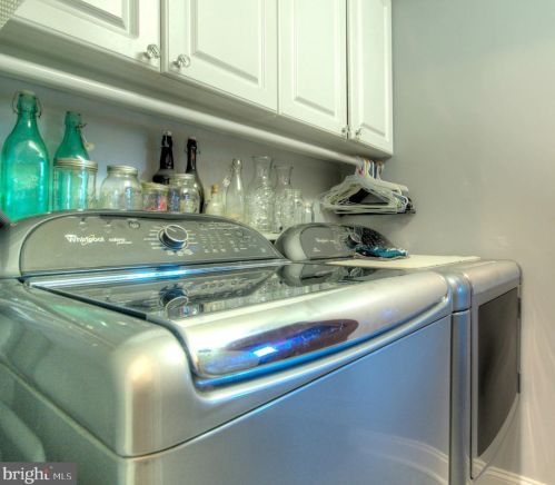 35 Collingswood Ave, Camden NJ 08107-1243 exterior