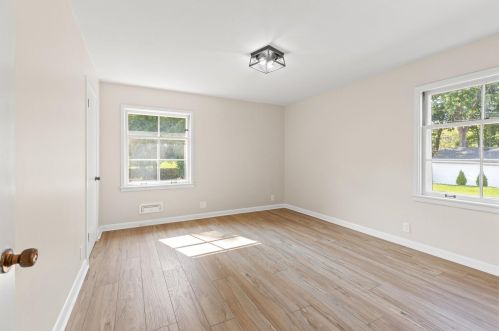 185 85th St, Milwaukee WI  53226-4601 exterior