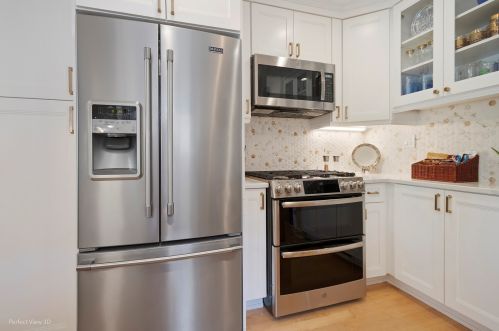 2520 13 Ave, Broadview IL 60153-1407 exterior