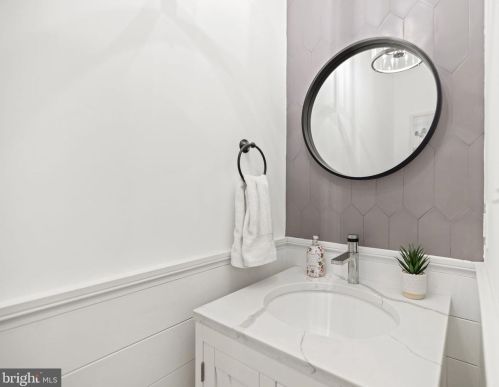 219 Morgan St, Washington DC  20001-1217 exterior