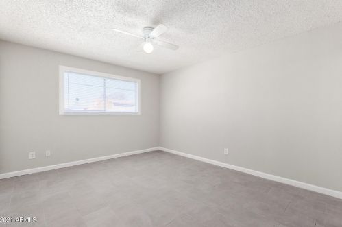 6110 Earll Dr, Phoenix AZ 85033-5841 exterior