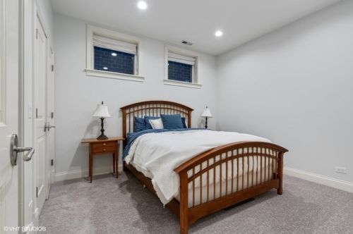 4612 Wolcott Ave, Chicago IL 60660-2316 exterior