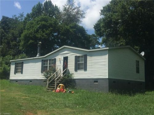 4005 Jones Street Ext, Parks Crossroads, NC 27316-8118