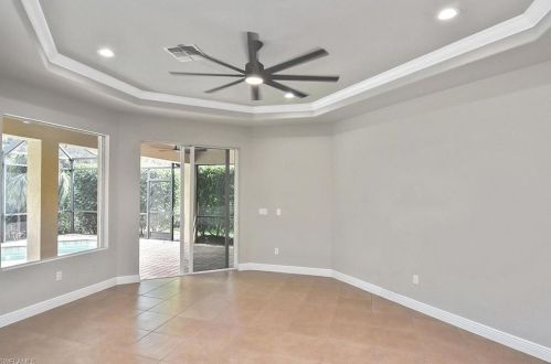 12687 Biscayne Ct, Naples FL 34105-4935 exterior