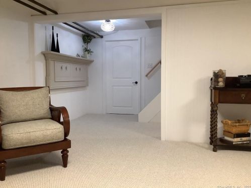 57 Carrington Ave, Milford CT 06460-6518 exterior