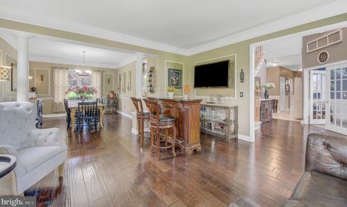 5 Cobblestone Ct, Columbus NJ 08022-1969 exterior