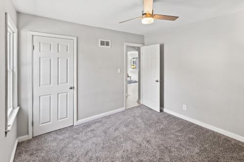 6073 36th St, Milwaukee WI  53221-4652 exterior