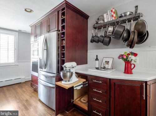 301 Glendale Ave, Alexandria VA 22301-2407 exterior