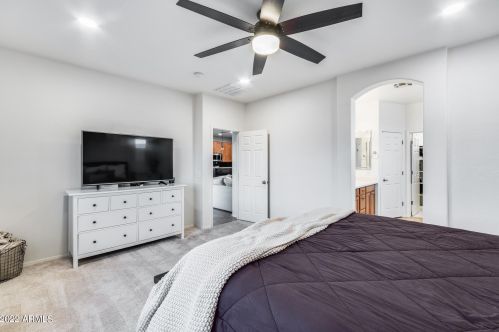 42007 45th Dr, Phoenix AZ  85086-1445 exterior