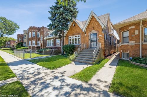1631 85th St, Chicago, IL 60617-2238