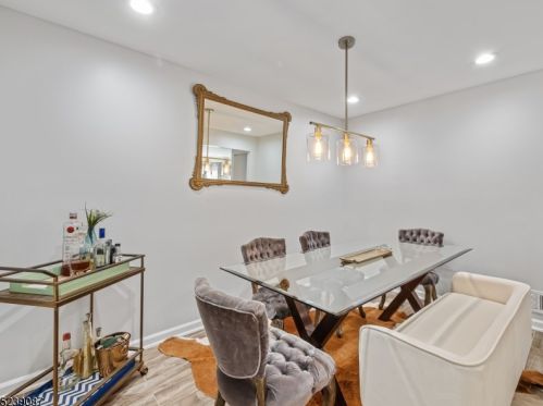 31 Howard Ct, Newark NJ  07103-3455 exterior