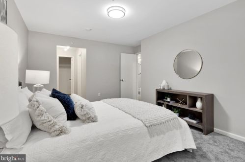 11337 Morning Gate Dr, Rockville MD  20852-3145 exterior