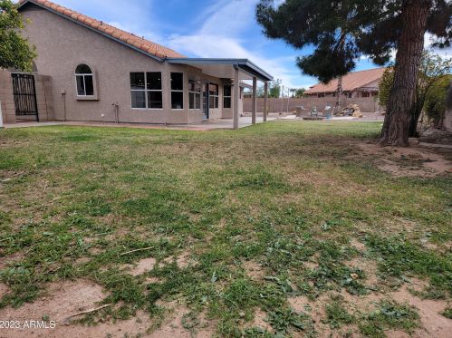 1672 Butler Dr, Chandler AZ 85226-3585 exterior