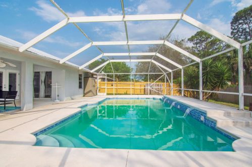 6505 Pensacola Rd, Fort Pierce FL  34951-1500 exterior