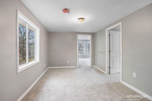 409 Washington Ave, Meskegon MI 49441-2472 exterior