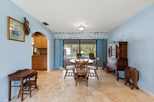 1381 29 St, Naples FL 34117-3120 exterior