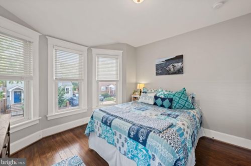 312 Raymond Ave, Alexandria VA 22301-1037 exterior