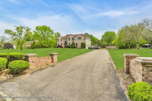 63 Overlook Dr, Jackson Twp, NJ 08527-4845