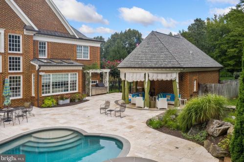 11720 Centurion Way, Rockville MD 20854-6420 exterior