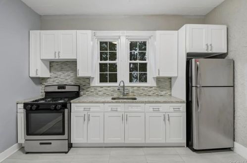 37 Rich Ave, Mount Vernon NY 10550-1511 exterior