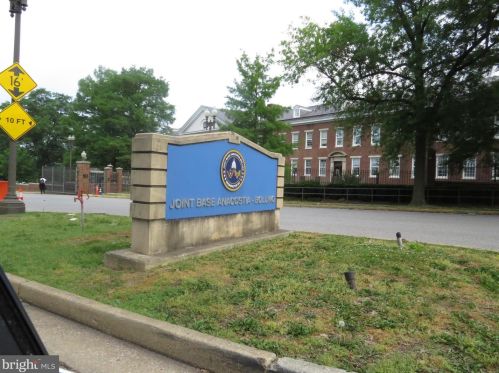 530 Oakwood St, Washington DC 20032-2501 exterior