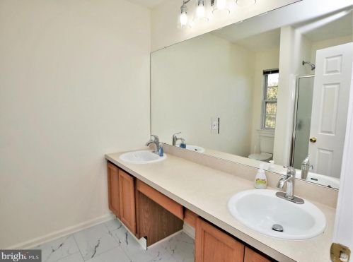 706 Wendover Ct, Dover NJ 07869-1641 exterior