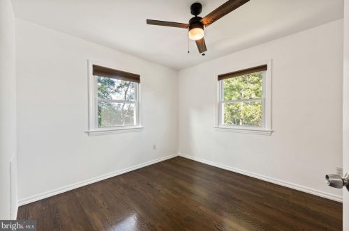 6916 Westhampton Dr, Alexandria VA 22307-1528 exterior