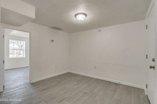 227 24 St, Tucson AZ 85713-1645 exterior