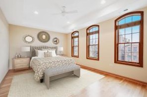 2712 Bryn Mawr Ave, Chicago IL 60659-4414 exterior