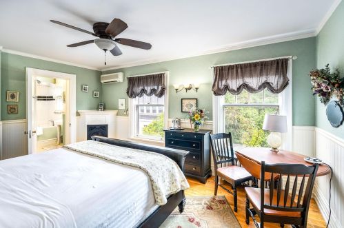 2617 3 St, Duluth MN 55812-1944 exterior