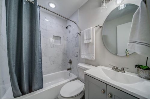 856 Harwell Rd, Atlanta GA  30318-5828 exterior