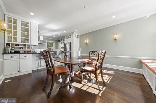 3324 Reservoir Rd, Washington DC  20007-2311 exterior