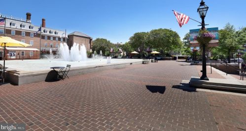 827 Royal St, Alexandria VA  22314-4340 exterior