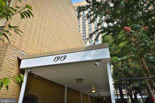 1919 Chestnut St, Philadelphia PA  19103-3401 exterior