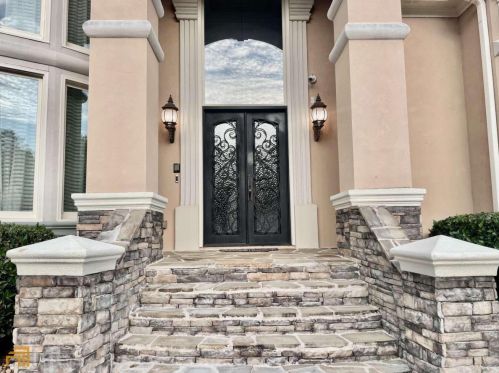 1276 Greenridge Ave, Lithonia GA  30058-2219 exterior