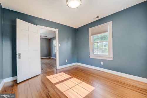 3300 Memorial St, Alexandria VA  22306-1545 exterior