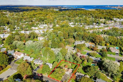 73 End Ave, Red Bank NJ 07702 exterior