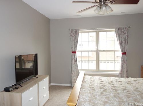 39467 Springwater Dr, Northville MI 48168-3962 exterior