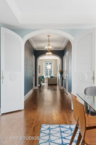 3500 Lake Shore Dr, Chicago IL 60657-1815 exterior