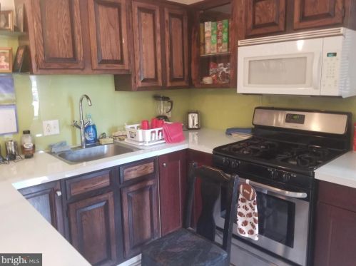 2555 American St, Philadelphia PA 19140-5724 exterior