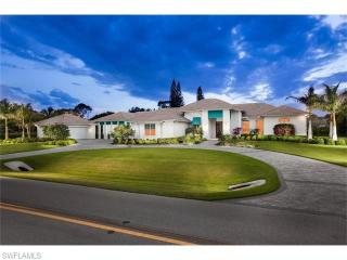 681 Carica Rd, Naples FL  34108-2625 exterior