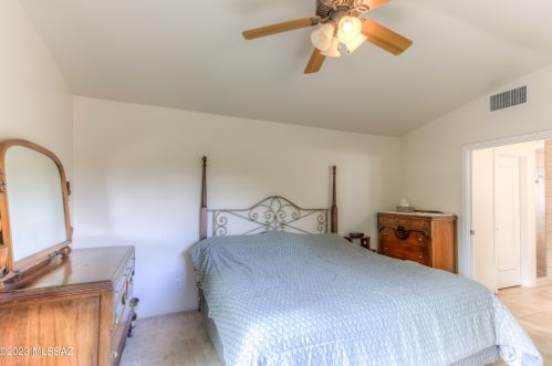 2130 Hampton St, Tucson AZ 85712-2312 exterior