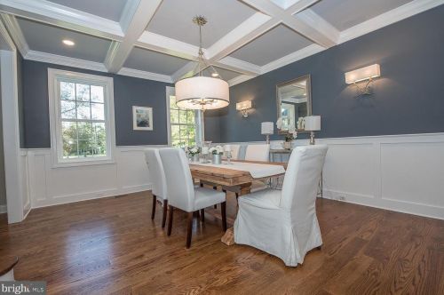 323 Abbey Rd, Berwyn PA 19312-1830 exterior