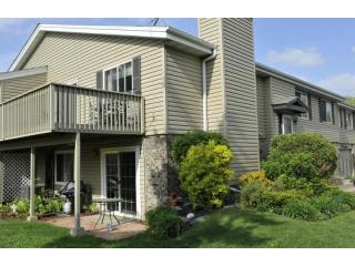 5378 Beachside Dr, Hopkins MN  55343-4118 exterior