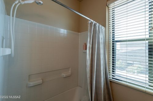 150 Castlefield Cir, Tucson AZ  85704-5783 exterior