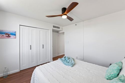 990 Ala Nanala St, Honolulu HI  96818-2967 exterior